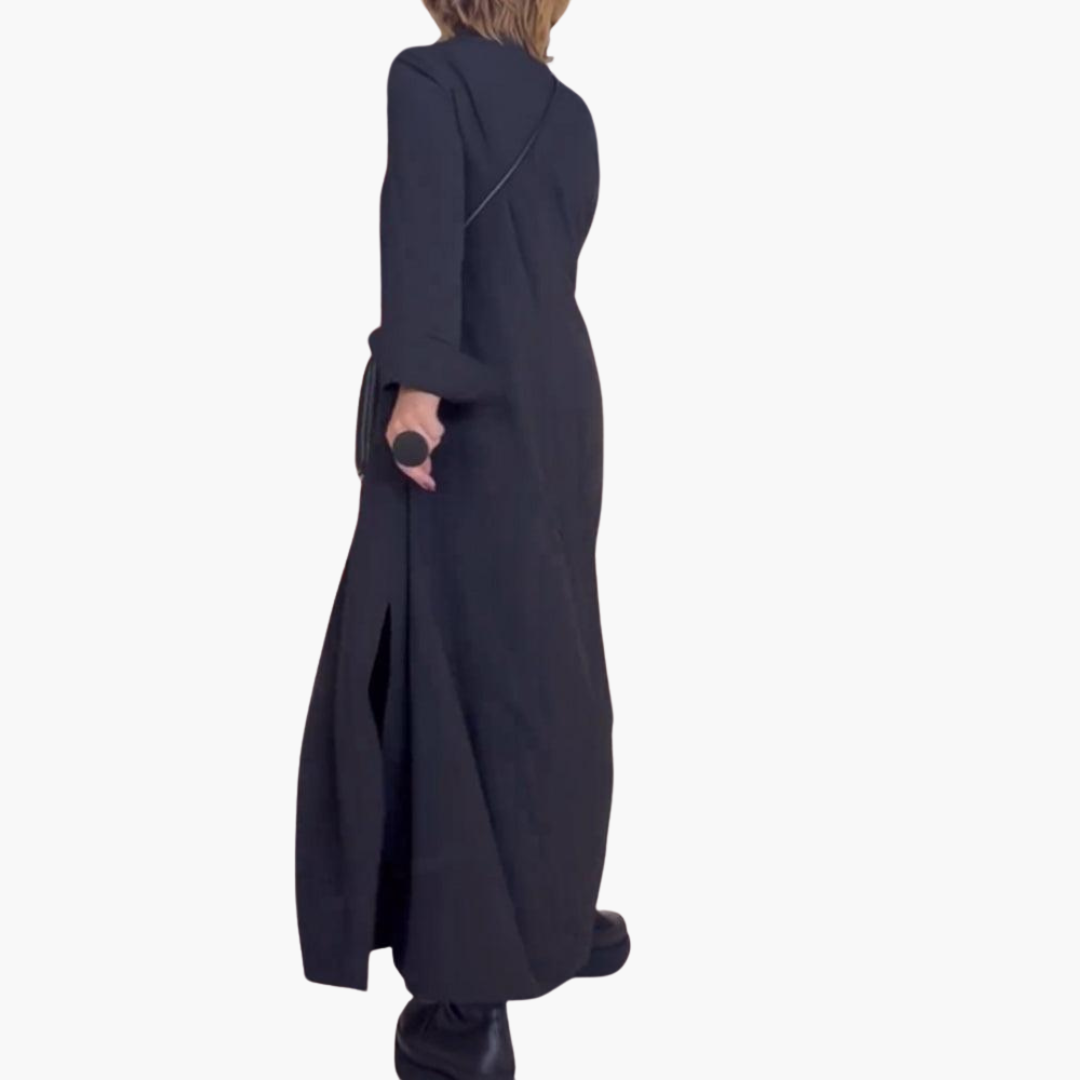 Emilia | Lockeres langes Kleid mit Revers und seitlichem Schlitz