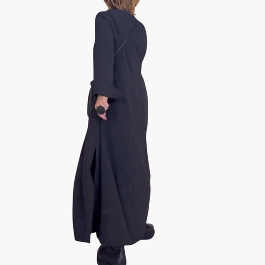 Emilia | Lockeres langes Kleid mit Revers und seitlichem Schlitz