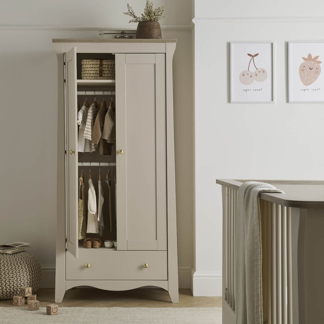 CuddleCo Clara 3-Piece Nursery Furniture Set – Cashmere Finish