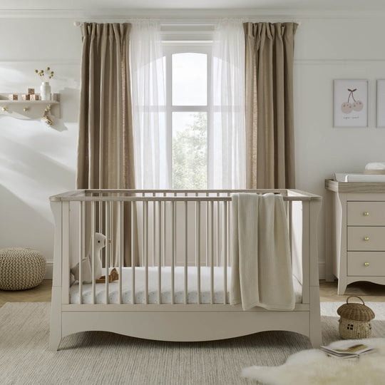CuddleCo Clara 3-Piece Nursery Furniture Set – Cashmere Finish
