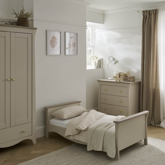 CuddleCo Clara 3-Piece Nursery Furniture Set – Cashmere Finish