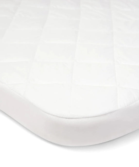 Lua Bedside Crib Bundle – Fawn Beige with Mattress & Sheets